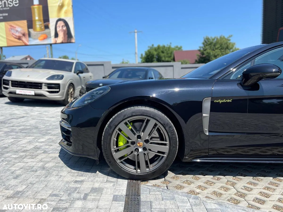 Porsche Panamera - 8
