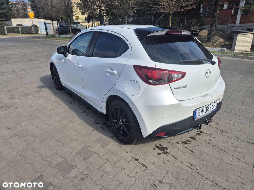Mazda 2 - 5