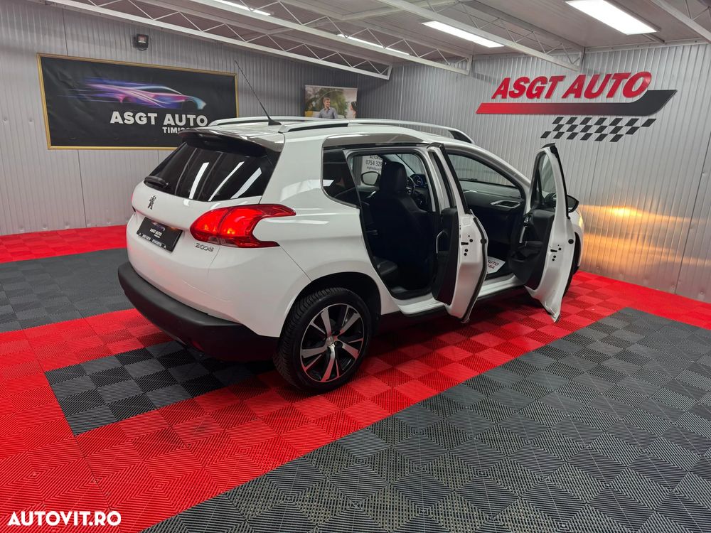 Peugeot 2008 - 18