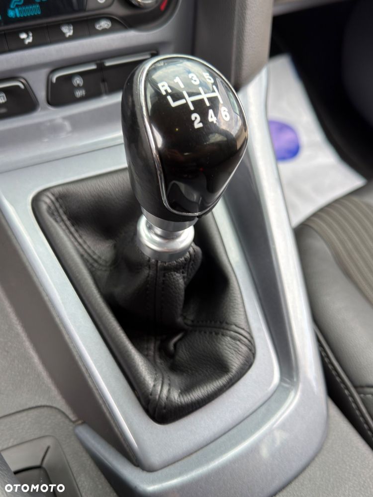 Ford Focus 1.0 EcoBoost ST-Line Black ASS - 19