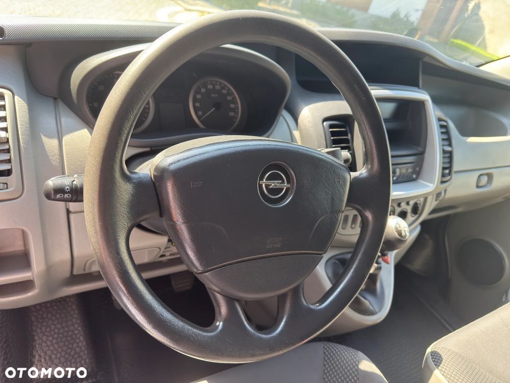 Opel VIVARO - 11