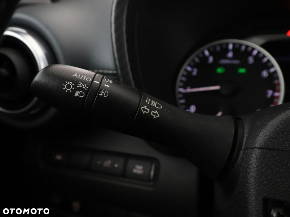 Nissan Juke 1.0 DIG-T N-Connecta - 33