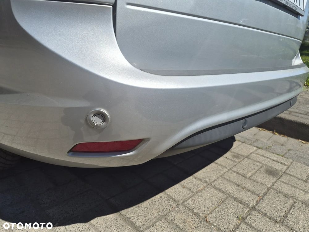 Ford Focus 1.6 16V Connection - 12