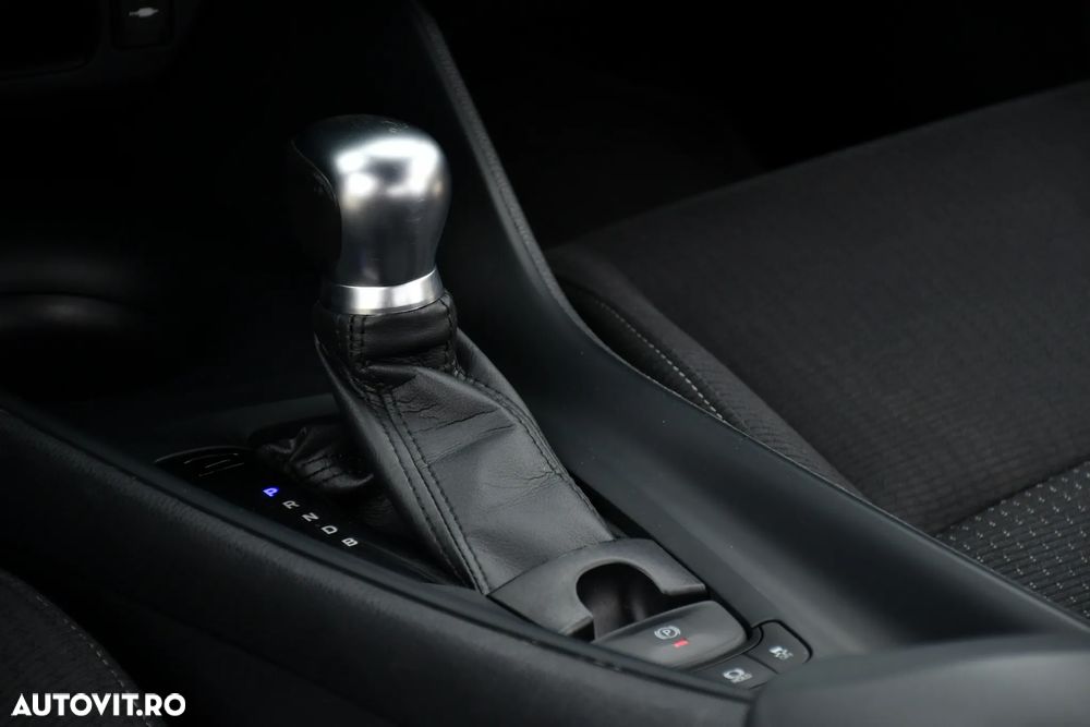 Toyota C-HR Hybrid Business-Edition - 23