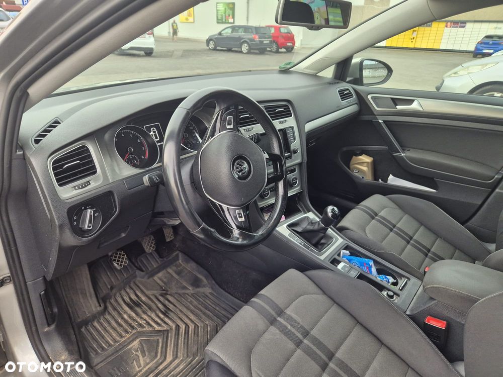 Volkswagen Golf - 7