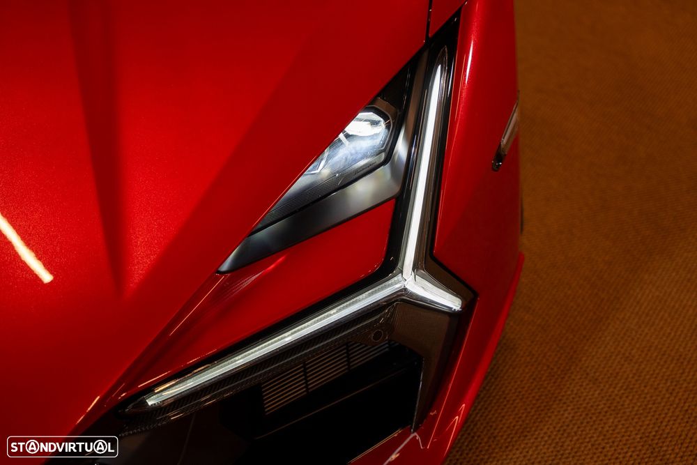 Lamborghini Revuelto 6.5 V12 - 9