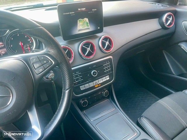 Mercedes-Benz CLA 200 d Shooting Brake Urban Aut. - 6