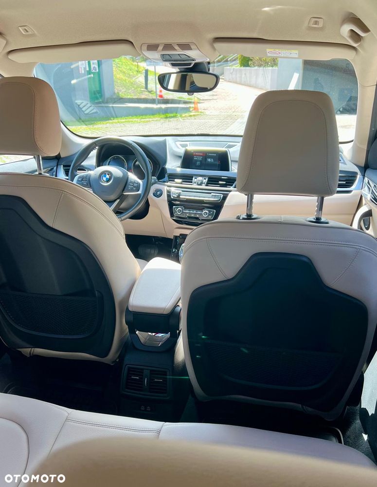 BMW X1 xDrive20i - 10