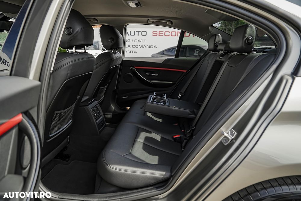 BMW Seria 3 320d Aut. Sport Line - 13