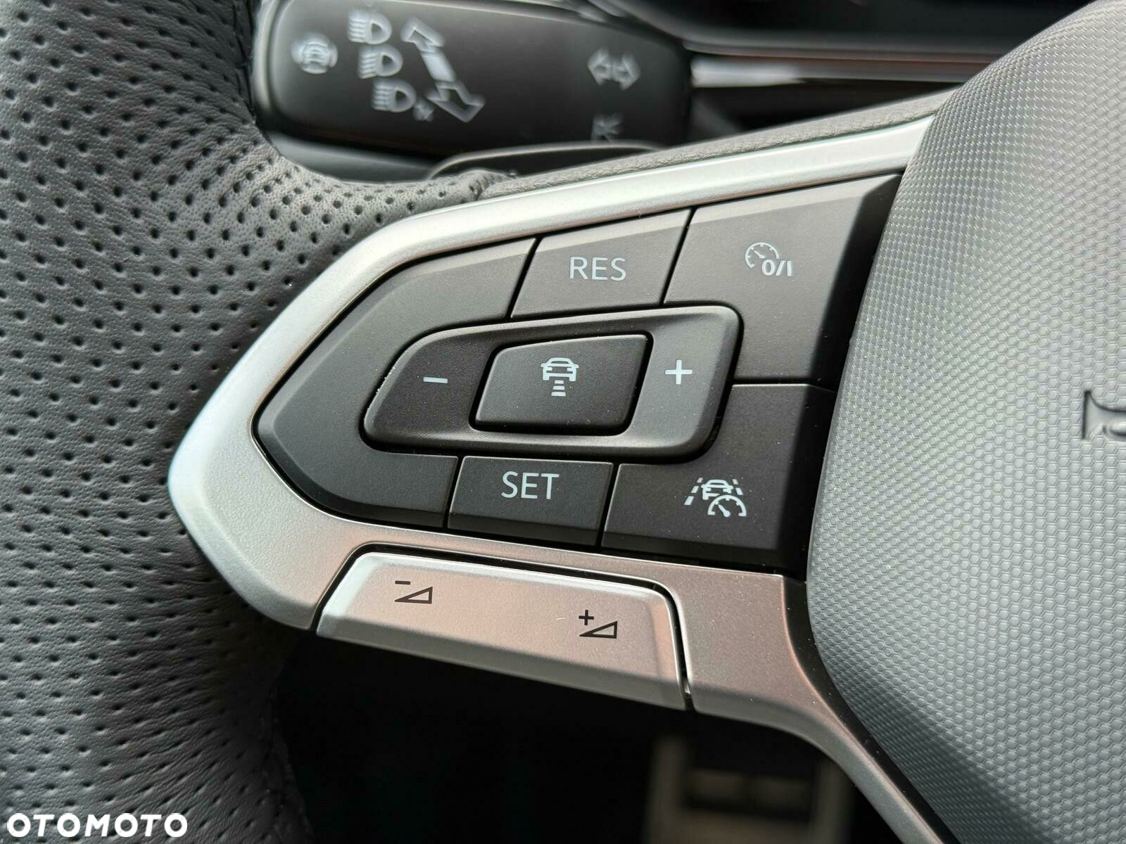 Volkswagen T-Roc 1.5 TSI R-Line Plus DSG - 30