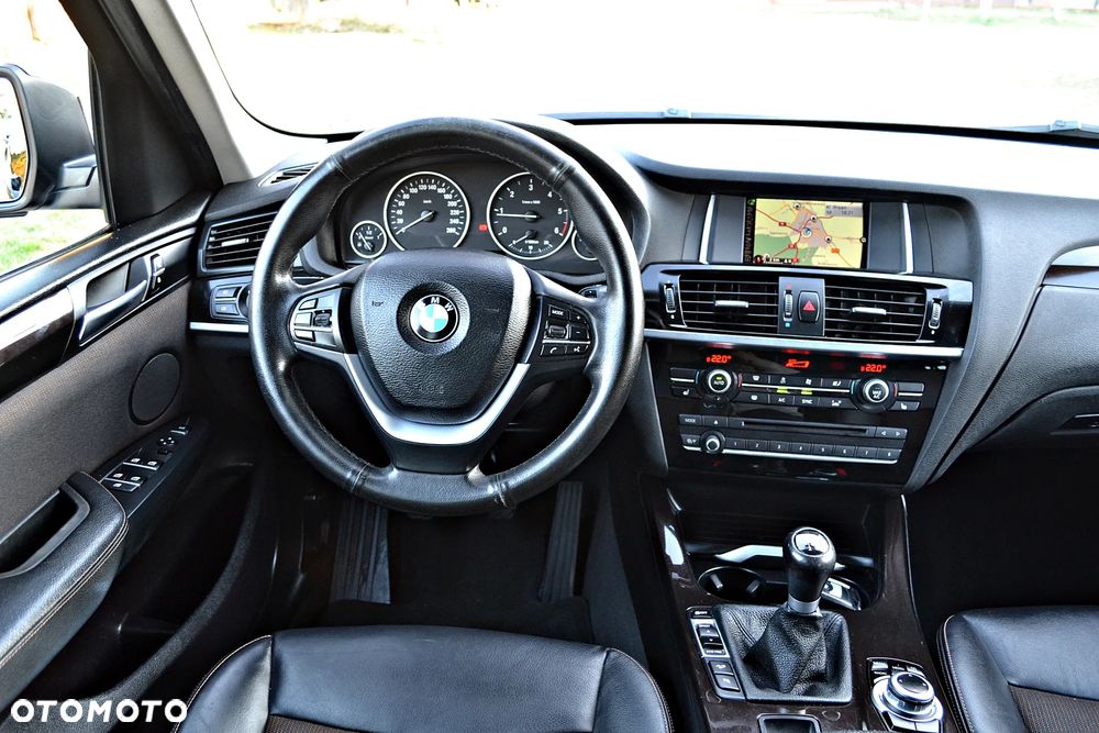 BMW X3 xDrive20d xLine - 32