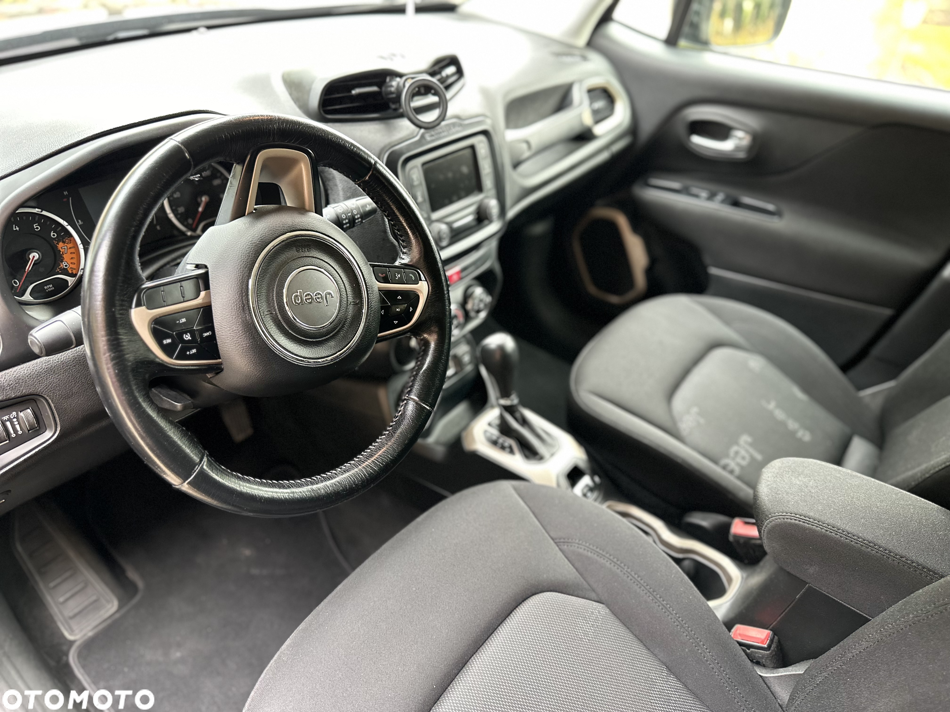 Jeep Renegade - 21