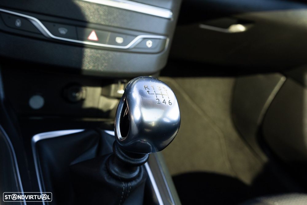 Peugeot 308 SW 1.5 BlueHDi Allure - 20