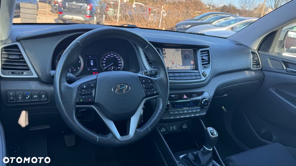 Hyundai Tucson blue 1.7 CRDi 2WD Style - 28