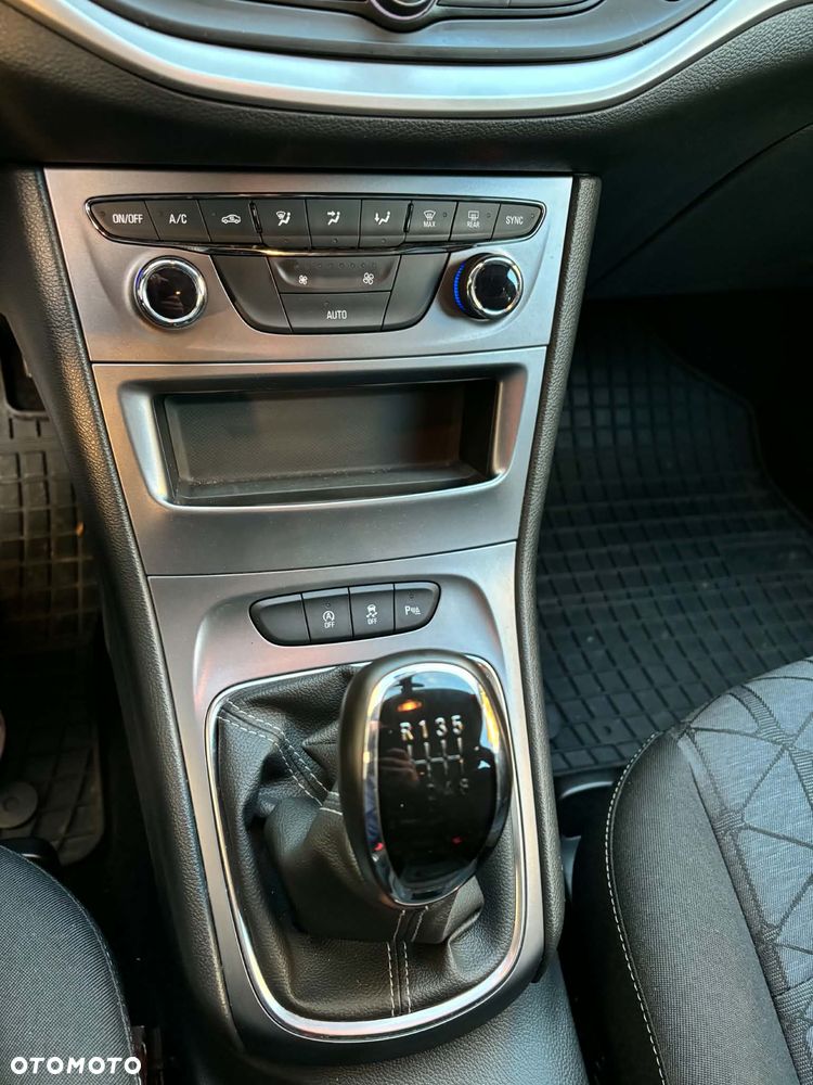 Opel Astra - 16