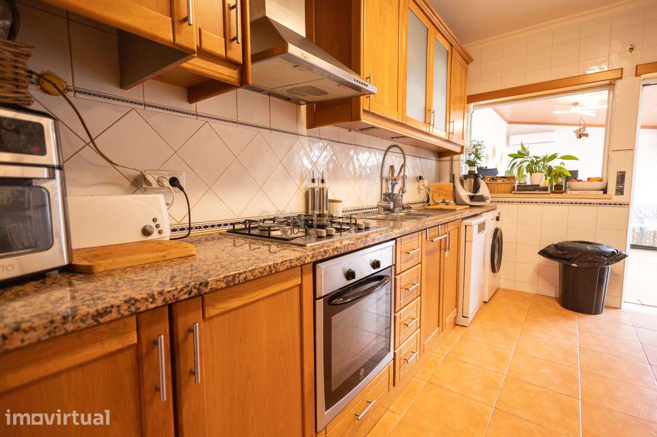 Apartamento T3 com terraço e garagem - Grande imagem: 2/27