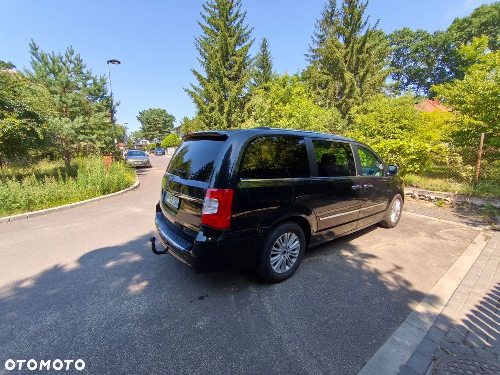 Lancia Voyager 3.6 Platinum - 10