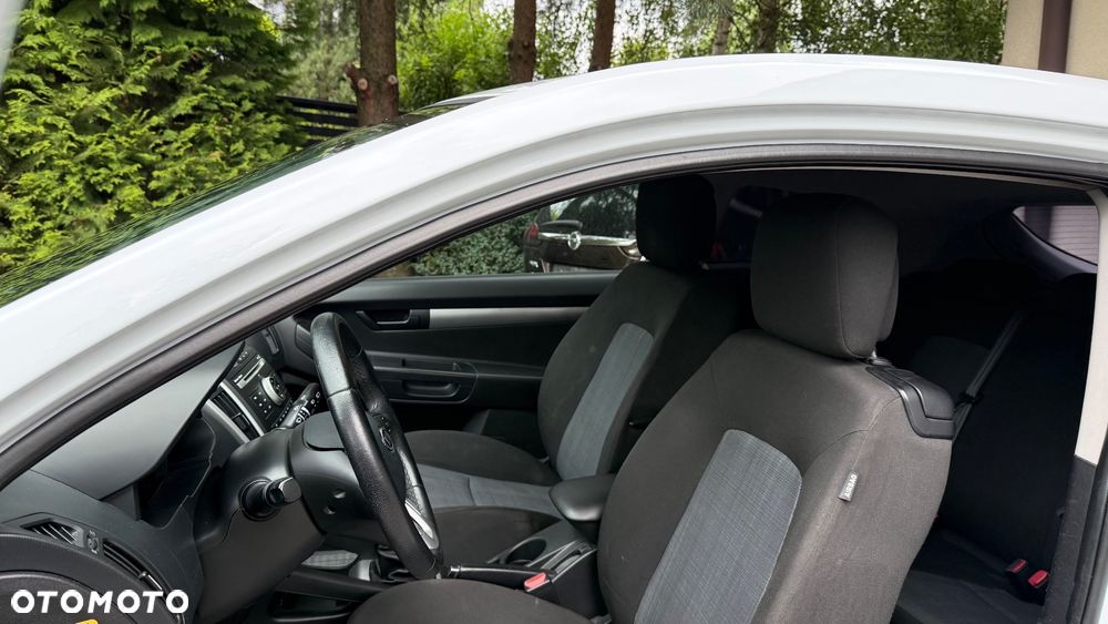 Kia ProCeed - 22