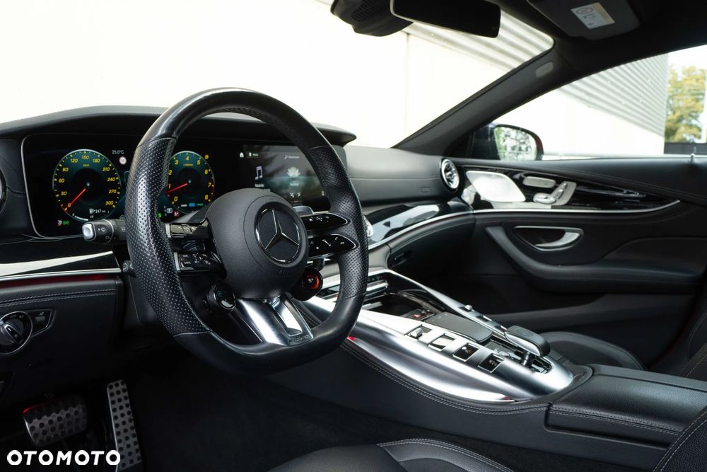 Mercedes-Benz AMG GT 43 4-Matic+ - 12