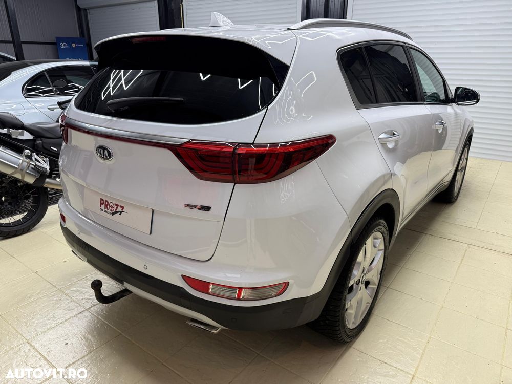 Kia Sportage 2,0 CRDI AWD Aut. GT Line - 4