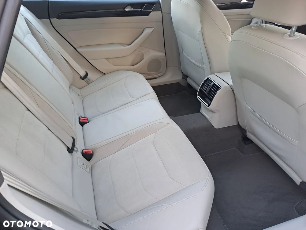 Volkswagen Arteon 2.0 TDI SCR Elegance DSG - 22