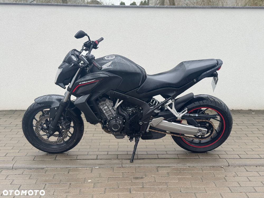 Honda CB - 1