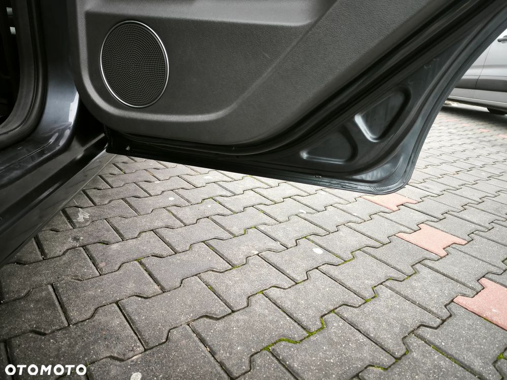 Ford C-MAX 2.0 TDCi DPF Style+ - 29