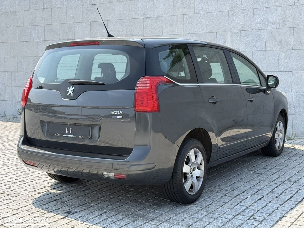 Peugeot 5008 1.2 PureTech Style — fotografia 4