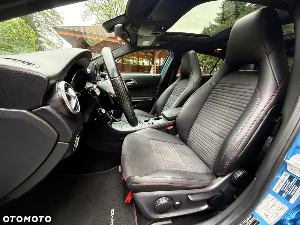 Mercedes-Benz GLA - 18