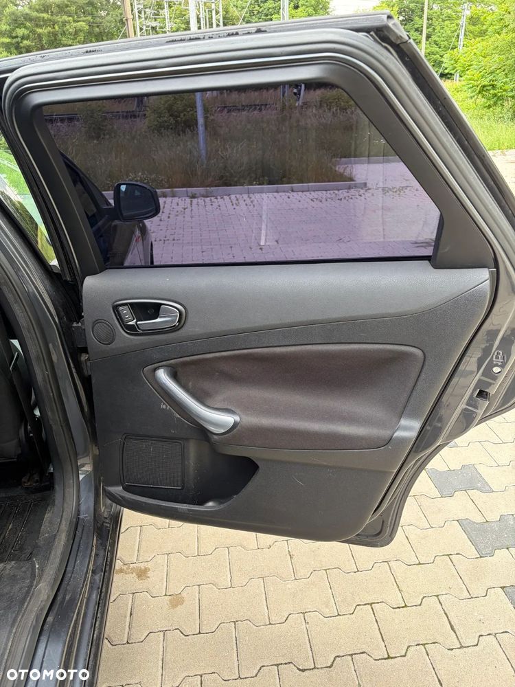 Ford Mondeo - 18