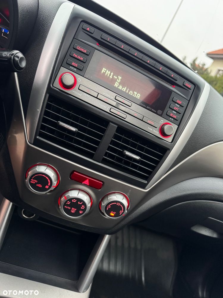 Subaru Forester 2.0D Exclusive - 24