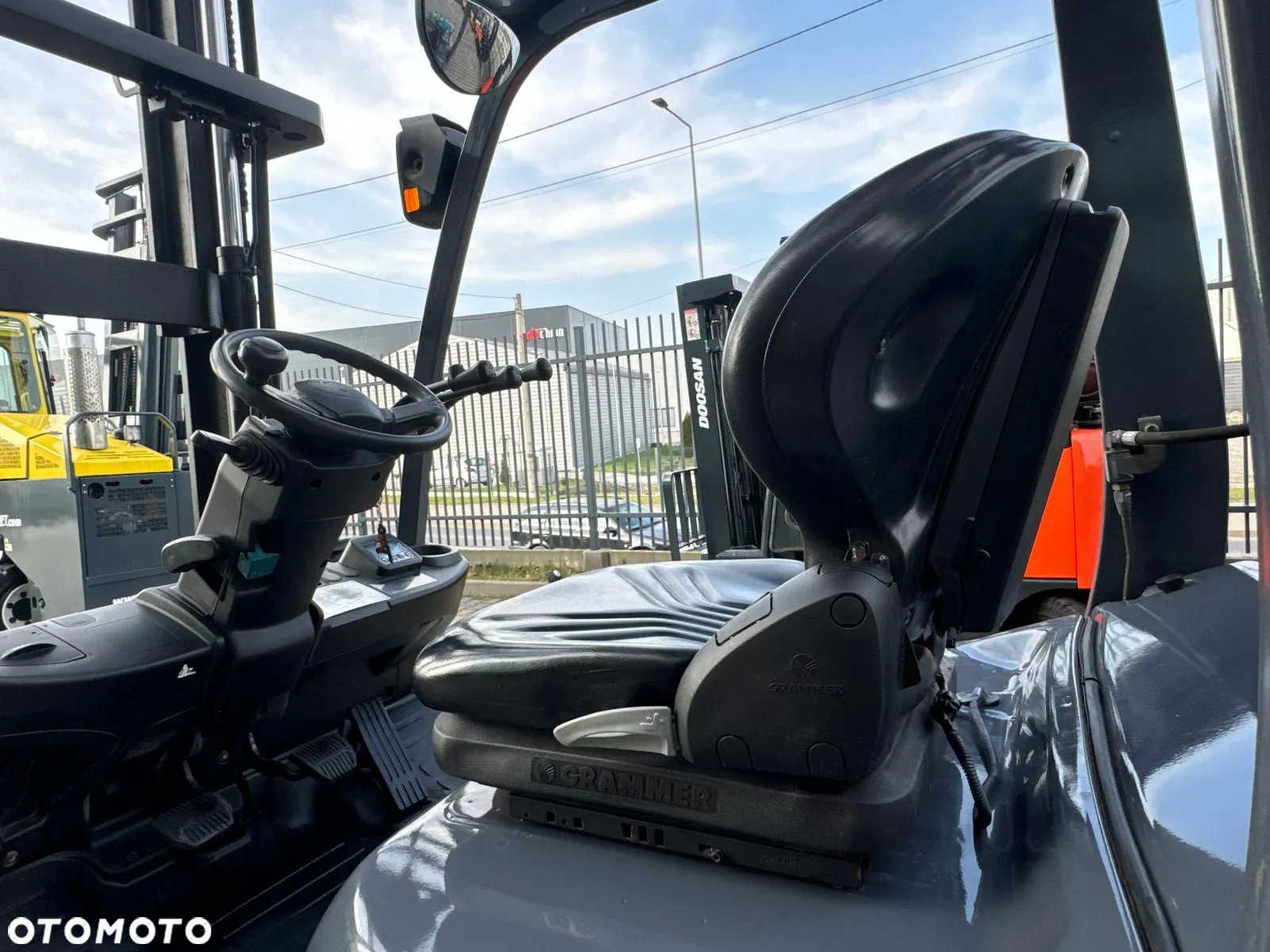 Toyota Toyota 02-8FGF25 / TRIPLEX 4300 mm / LPG / Jak nowa / 2018 rok - 14