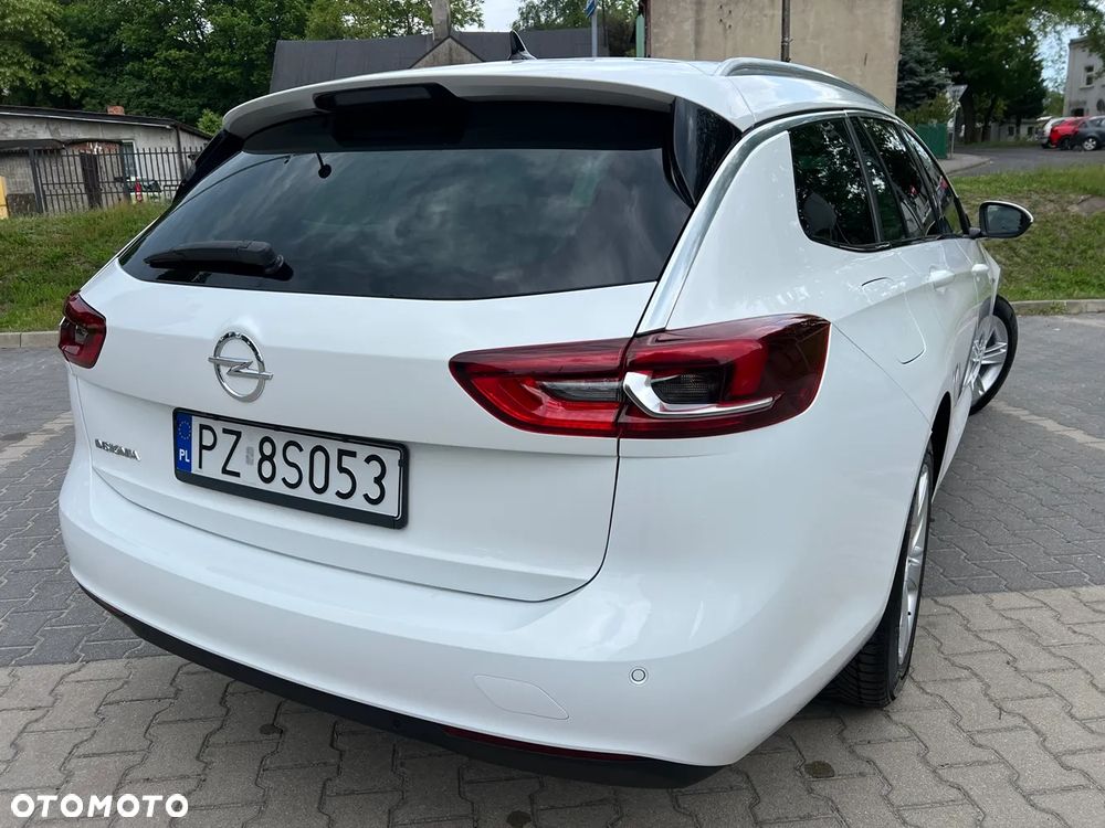 Opel Insignia - 10