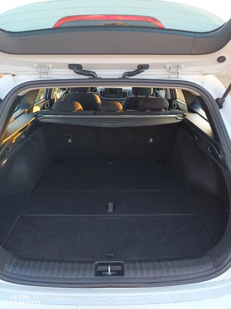 Kia Ceed - 23