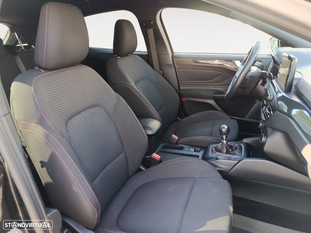 Ford Focus 1.0 EcoBoost ST-Line - 15