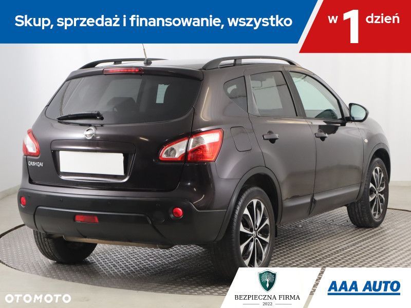 Nissan Qashqai - 6