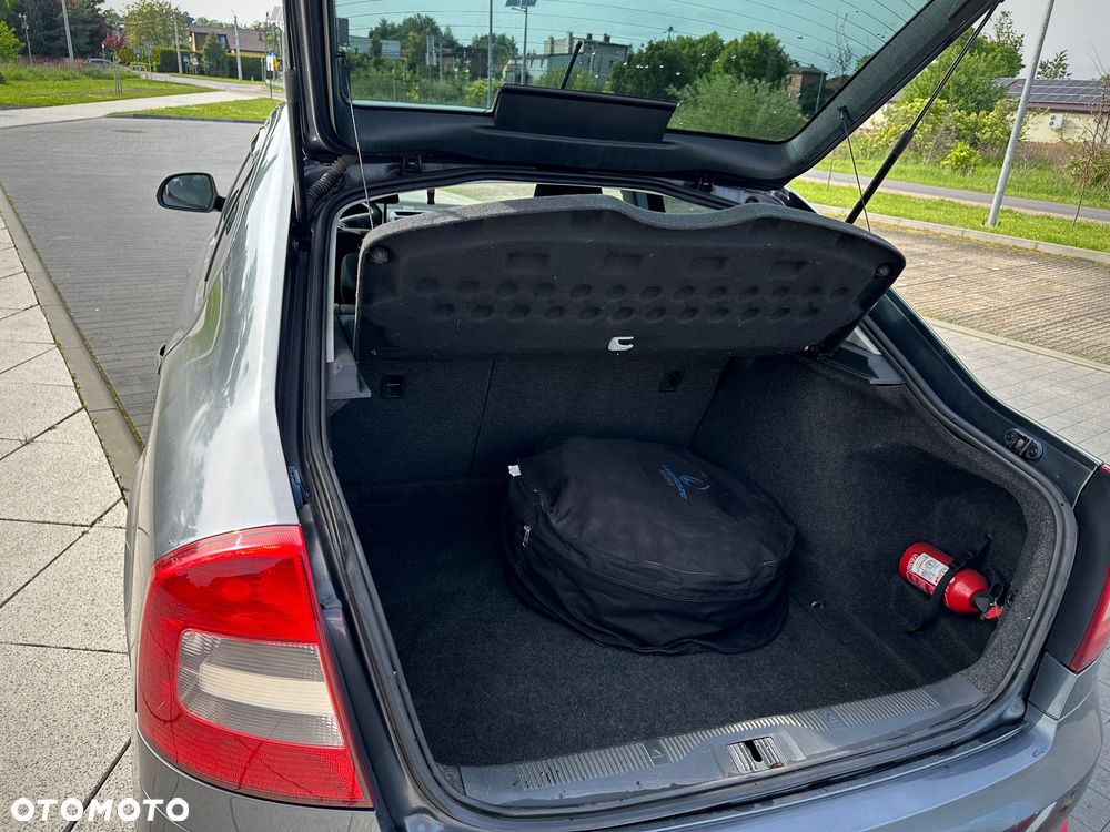 Skoda Octavia 1.6 Classic - 16