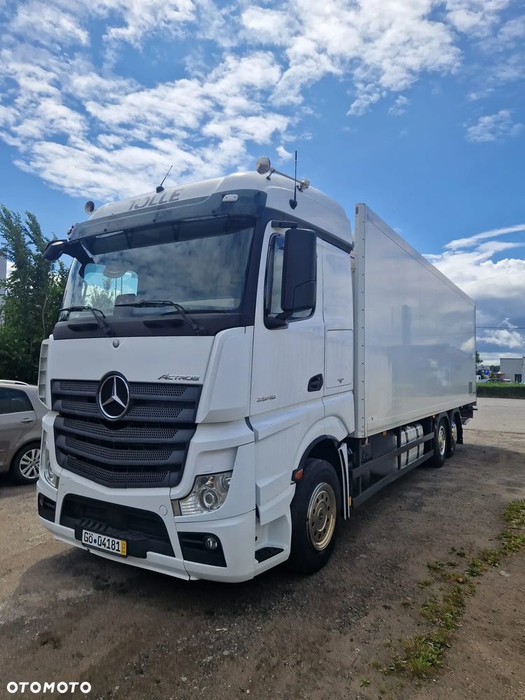 Mercedes-Benz ACTROS - 9