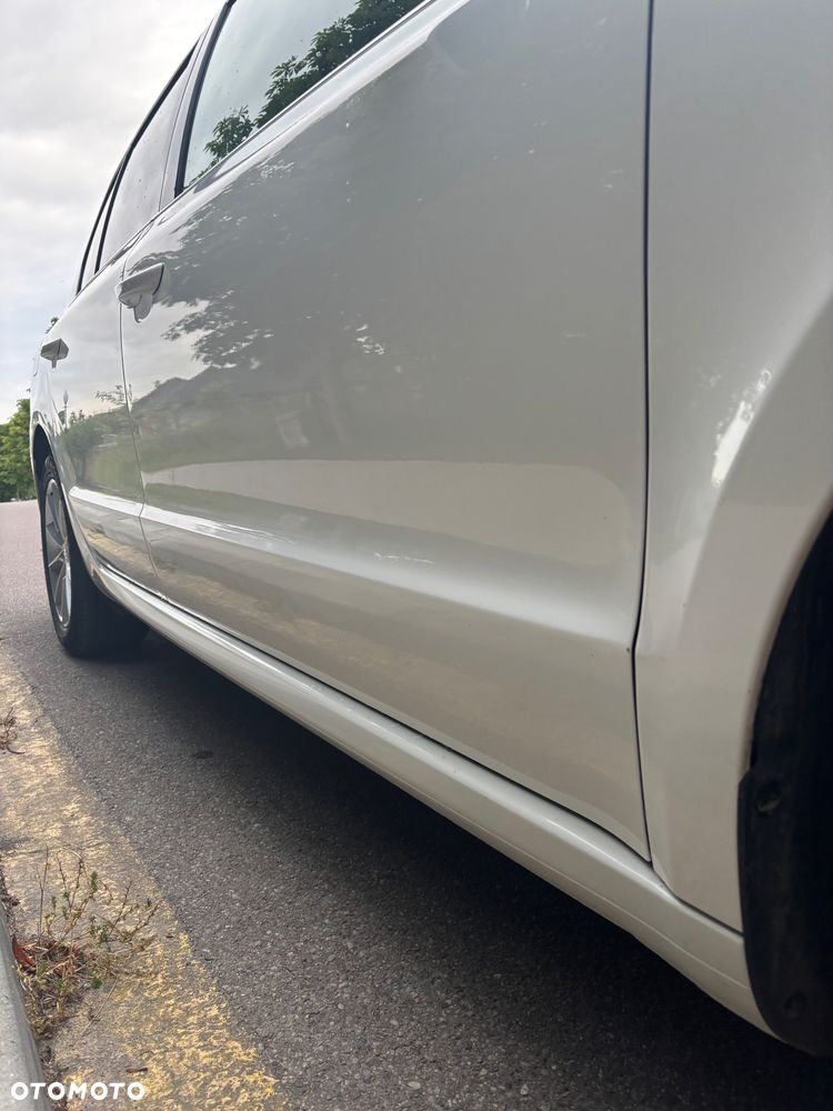 Skoda Superb 2.0 TDI Business DSG - 21