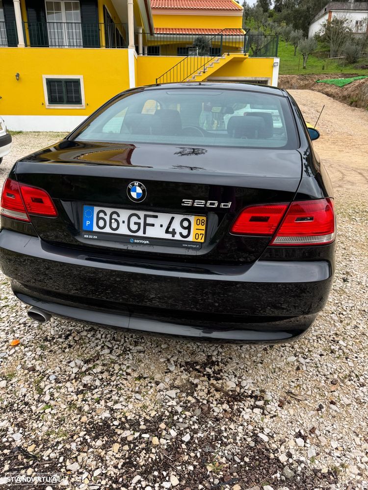 BMW 320 d Coupe Auto - 4