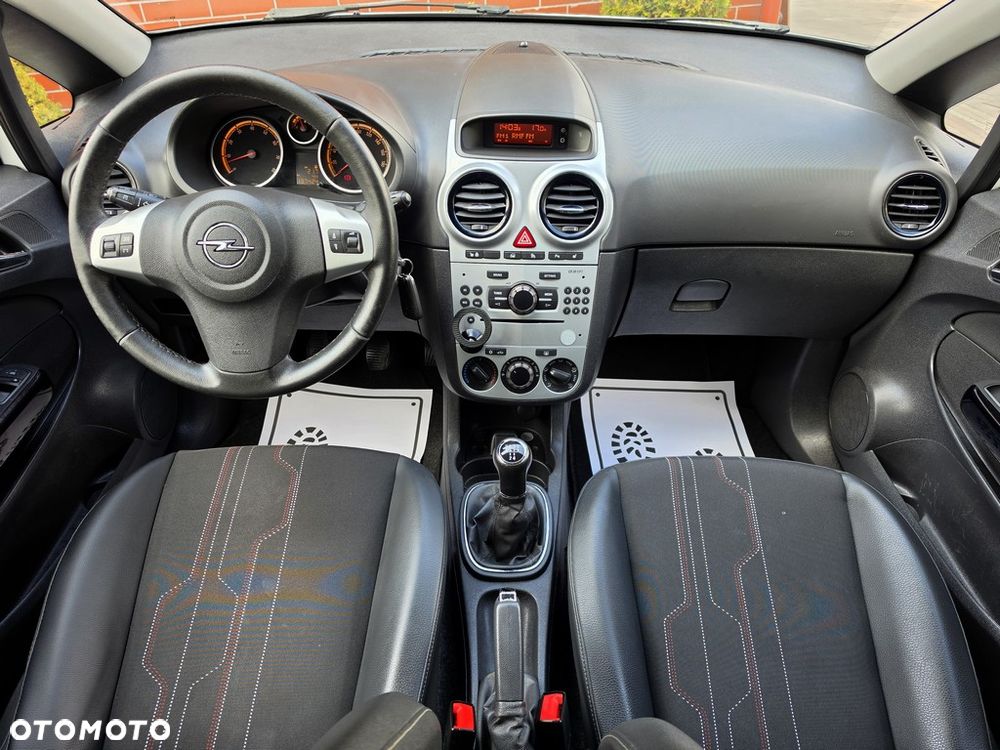 Opel Corsa 1.2 16V EcoFLEX Start-Stop 150 Jahre - 30