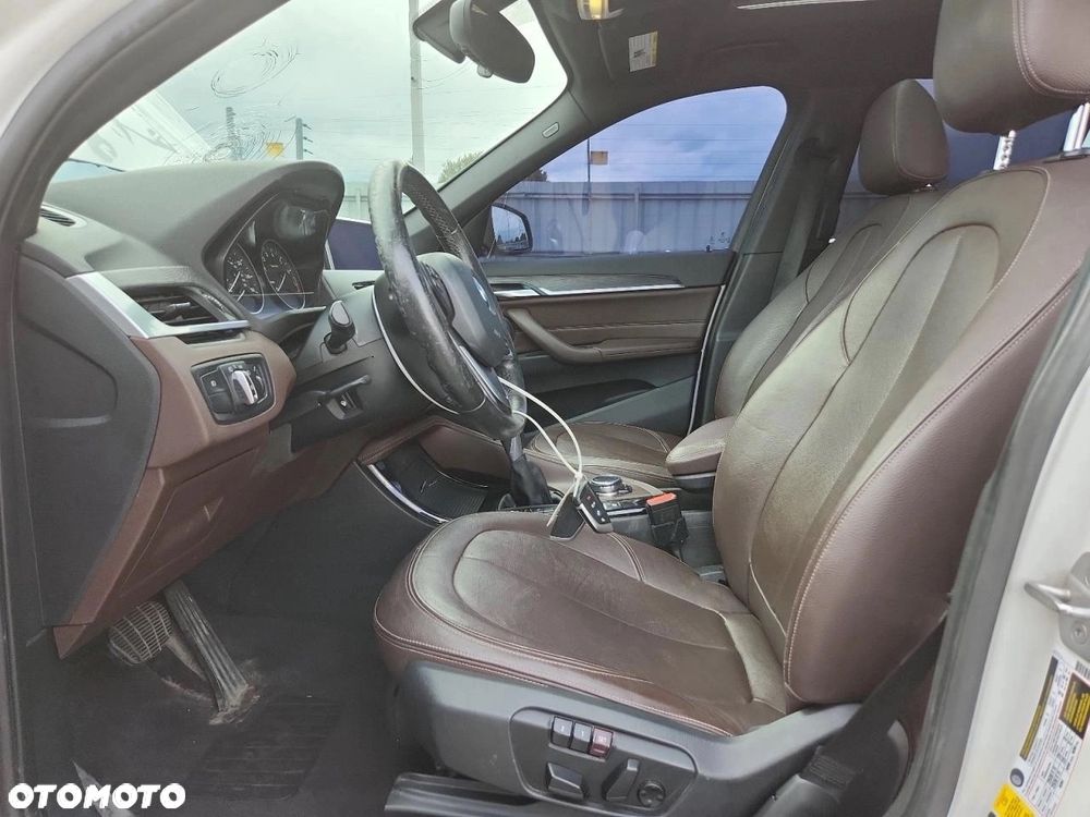 BMW X1 xDrive25i xLine sport - 8