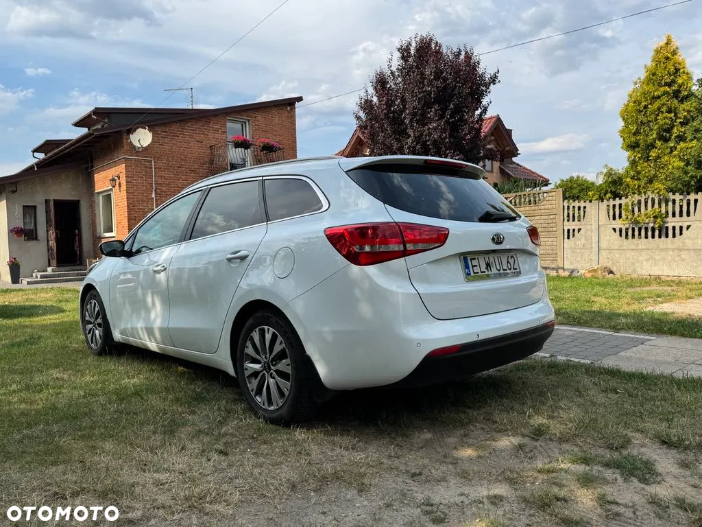 Kia Ceed - 5