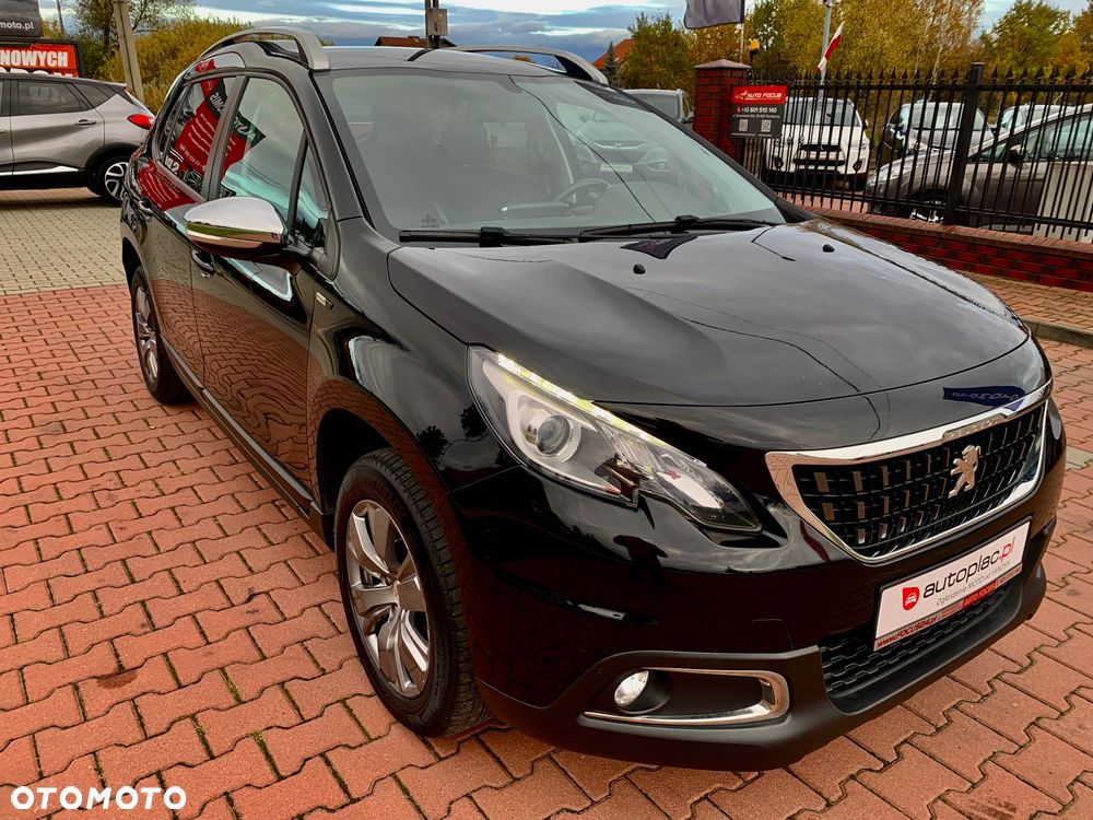 Peugeot 2008 1.2 Pure Tech Style EU6 - 11