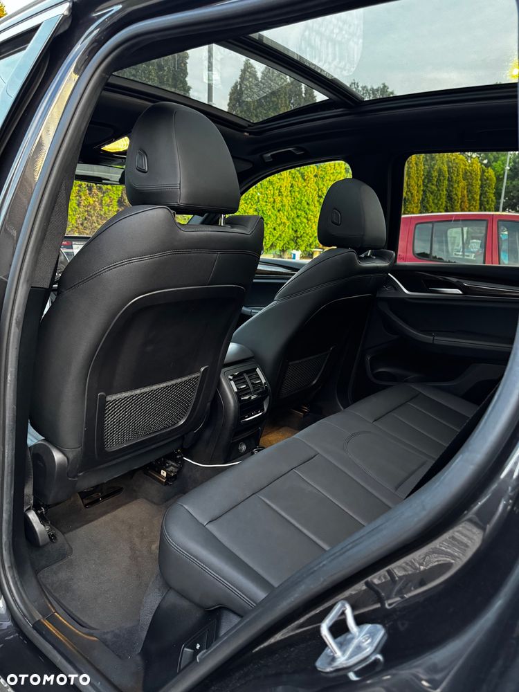 BMW X3 - 16