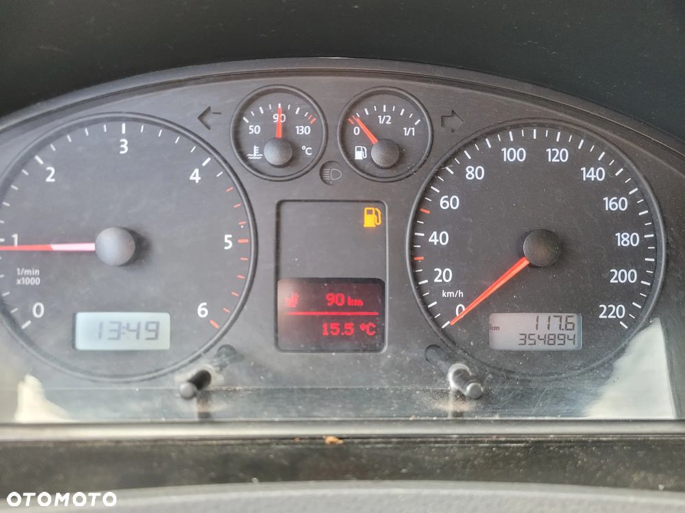 Volkswagen Caravelle - 24