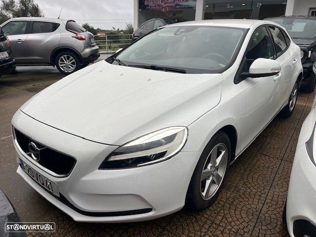 Volvo V40 2.0 D3 Momentum - 5