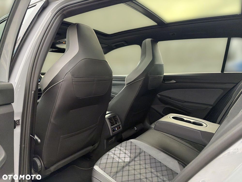 Volkswagen Golf 2.0 TDI R-Line DSG - 33