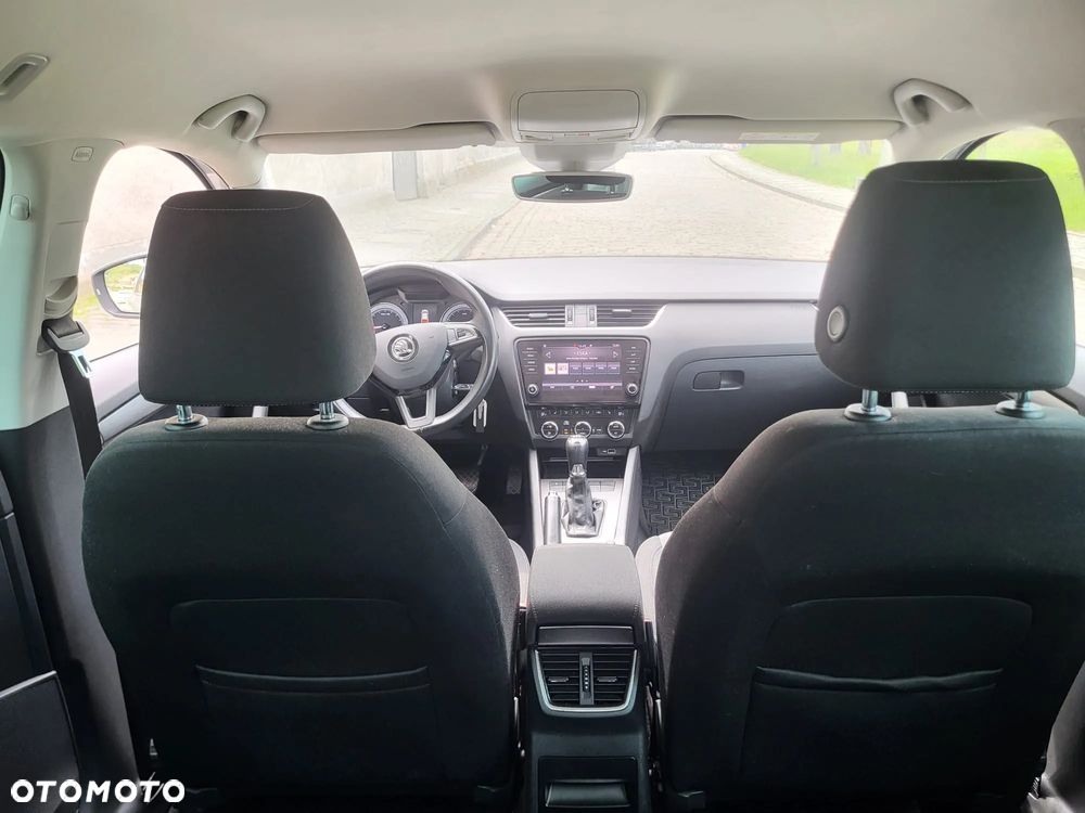 Skoda Octavia 2.0 TDI (Green tec) DSG Style - 10