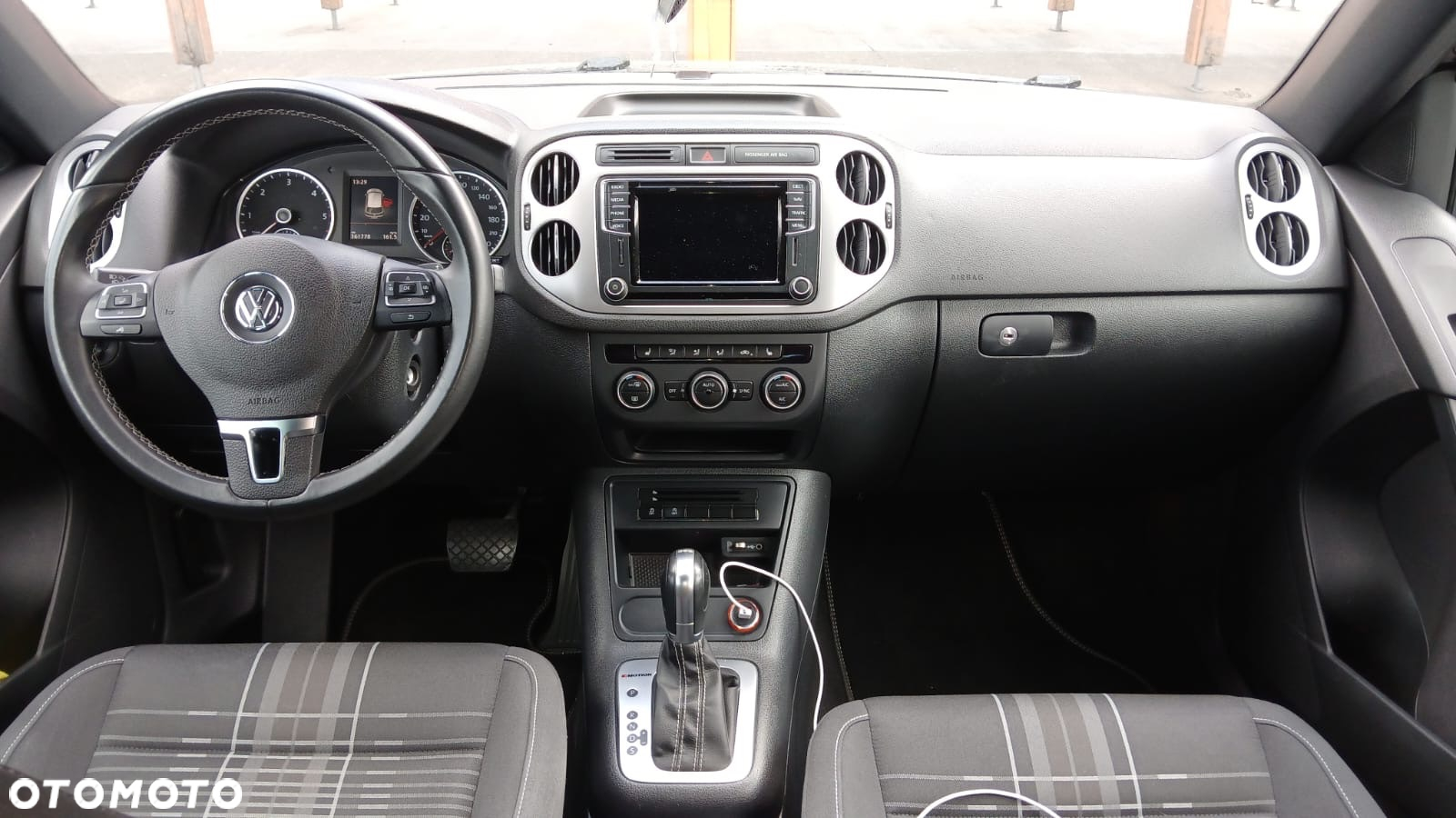 Volkswagen Tiguan 2.0 TDI 4Mot Sport&Style DSG - 12